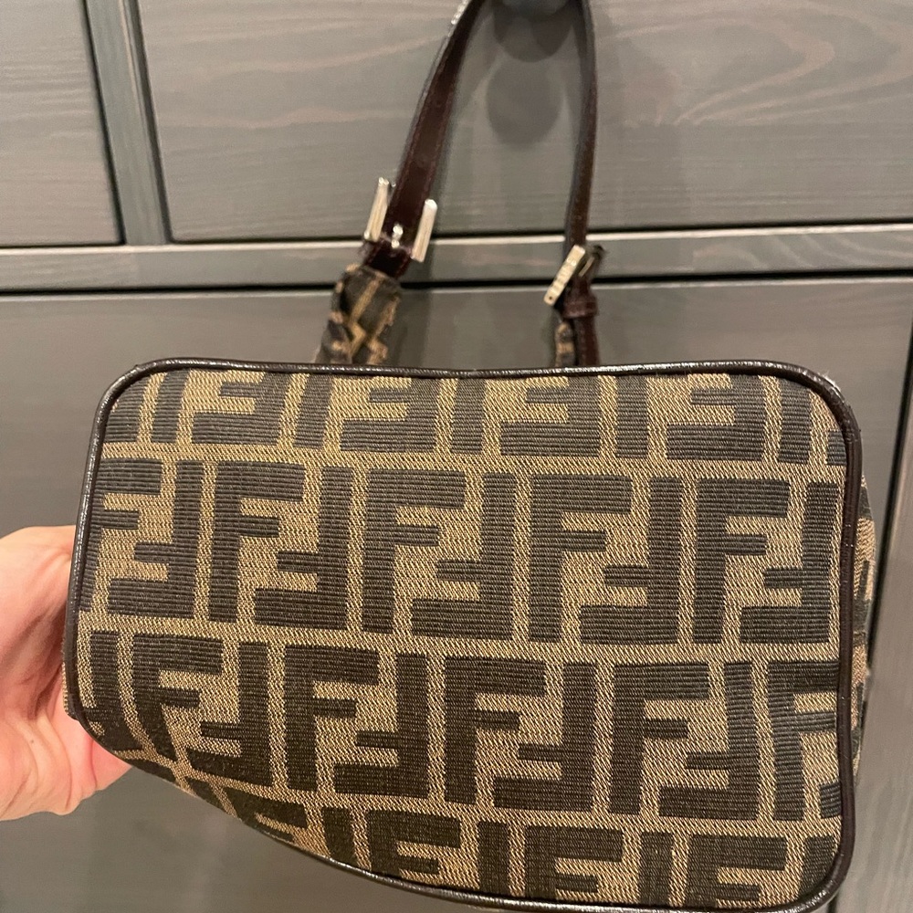 Vintage Fendi shoulder Bag - Picture 6 of 6